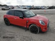 ✅ 2021 MINI Hardtop 4 Door Oxford Edition • VIN: WMWXU7C08M2N49721 • Lot: 77983324. Listed on Copart with 64,096 mi. Free auction sales archive from the USA and detailed vehicle history report at DreamBid. Image 4.