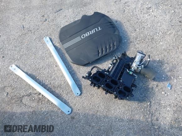 ✅ 2024 Genesis G70 Sport Advanced • VIN: KMTG54SE7RU141266 • Lot: 42014034. Listed on IAAI with 12,115 mi. Free auction sales archive from the USA and detailed vehicle history report at DreamBid. Image 12.