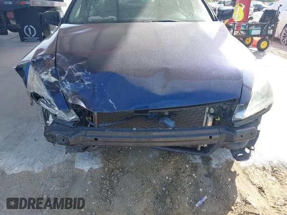 ✅ 2003 Honda Accord LX • VIN: 1HGCM56343A128452 • Лот: 43679597. Опубликован ранее на IAAI с пробегом 226 040 миль. Бесплатный доступ к архиву аукционных продаж из США и подробный отчёт об истории автомобиля на DreamBid. Изображение 6.