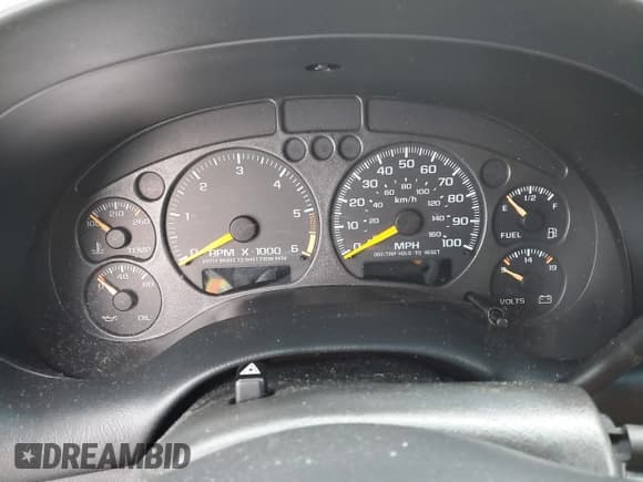 ✅ 2000 Chevrolet Blazer LT • VIN: 1GNDT13W5Y2311378 • Lot: 87050474. Wystawiony na Copart z przebiegiem Nie podano. Bezpłatny archiwum sprzedaży aukcyjnych z USA i szczegółowy raport historii pojazdu na DreamBid. Zdjęcie 9.