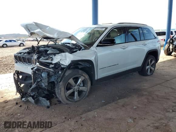 2022 Jeep Grand Cherokee Limited with VIN 1C4RJGBG7N8634129, listed as a Copart auction lot 63610995 with 36,550 mi miles and Salvage title. Bid and sale history available at DreamBid. Image 1.