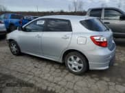 ✅ 2010 Toyota Matrix S • VIN: 2T1KE4EE0AC038485 • Лот: 42989035. Опубликован ранее на Copart с пробегом 185 550 миль. Бесплатный доступ к архиву аукционных продаж из США и подробный отчёт об истории автомобиля на DreamBid. Изображение 2.