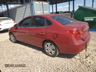 2010 Hyundai Elantra GLS z VIN KMHDU4AD8AU103462, wystawiony jako Copart lot #43957944 z przebiegiem 104 587 mil mil oraz Szkoda całkowita • Salvage title. Historia ofert i sprzedaży dostępna na DreamBid. Obrazek 2.