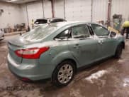 ✅ 2012 Ford Focus SE • VIN: 1FAHP3F2XCL409317 • Lot: 43889642. Wystawiony na IAAI z przebiegiem 183 023 mil. Bezpłatny archiwum sprzedaży aukcyjnych z USA i szczegółowy raport historii pojazdu na DreamBid. Zdjęcie 4.