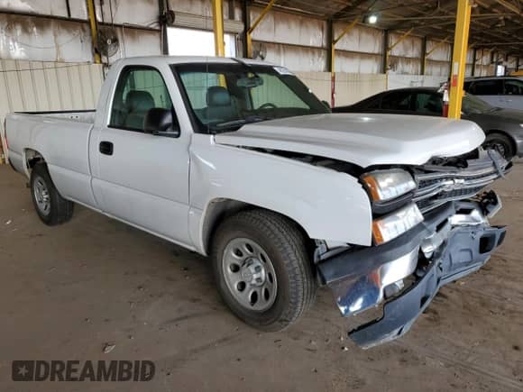 2006 Chevrolet Silverado 1500 Work Truck z VIN 3GCEC14X46G204413, wystawiony jako Copart lot #48256385 z przebiegiem 81 662 mil mil oraz Szkoda całkowita • Salvage title. Historia ofert i sprzedaży dostępna na DreamBid. Obrazek 4.
