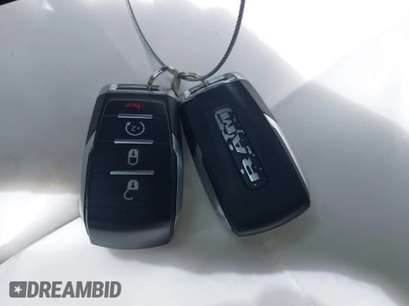 ✅ 2021 Ram 1500 Rebel • VIN: 1C6SRFLTXMN574032 • Lot: 43409254. Wystawiony na IAAI z przebiegiem 34 480 mil. Bezpłatny archiwum sprzedaży aukcyjnych z USA i szczegółowy raport historii pojazdu na DreamBid. Zdjęcie 11.