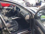 ✅ 2016 Audi A4 Premium • VIN: WAUAFAFL7GN008293 • Lot: 43503654. Wystawiony na IAAI z przebiegiem 165 287 mil. Bezpłatny archiwum sprzedaży aukcyjnych z USA i szczegółowy raport historii pojazdu na DreamBid. Zdjęcie 5.