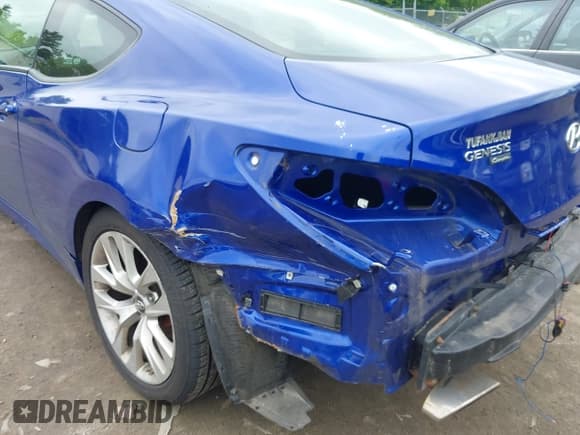 ✅ 2013 Hyundai Genesis Coupe 2.0T • VIN: KMHHT6KD6DU080282 • Lot: 42251773. Wystawiony na IAAI z przebiegiem 90 845 mil. Bezpłatny archiwum sprzedaży aukcyjnych z USA i szczegółowy raport historii pojazdu na DreamBid. Zdjęcie 6.