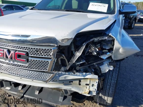 ✅ 2016 GMC Terrain Denali • VIN: 2GKALREK8G6197046 • Лот: 41479176. Опубликован ранее на IAAI с пробегом 60 975 миль. Бесплатный доступ к архиву аукционных продаж из США и подробный отчёт об истории автомобиля на DreamBid. Изображение 18.