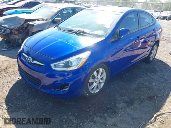 2014 Hyundai Accent GLS с VIN KMHCU4AE7EU618642, выставлен на аукционе IAAI как лот 43103950 с пробегом 87 702 миль миль и . История ставок и продаж доступна на DreamBid. Изображение 17.