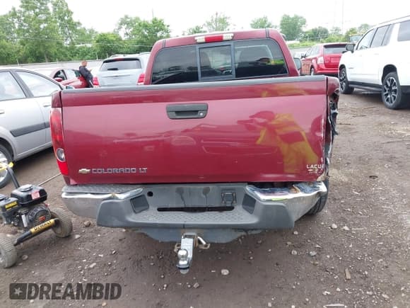 ✅ 2008 Chevrolet Colorado 2LT • VIN: 1GCDT13E988179495 • Lot: 42368590. Listed on IAAI with 129,830 mi. Free auction sales archive from the USA and detailed vehicle history report at DreamBid. Image 16.