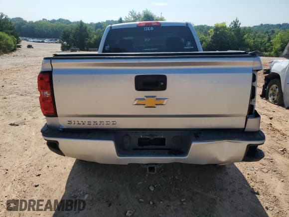 ✅ 2017 Chevrolet Silverado 1500 Custom • VIN: 1GCRCPEH3HZ109792 • Lot: 62691605. Wystawiony na Copart z przebiegiem 85 100 mil. Bezpłatny archiwum sprzedaży aukcyjnych z USA i szczegółowy raport historii pojazdu na DreamBid. Zdjęcie 6.