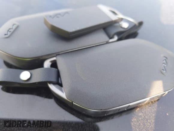 ✅ 2025 Kia K4 GT-Line • VIN: 3KPFW4DE0SE141683 • Лот: 42867881. Опубликован ранее на IAAI с пробегом 2 298 миль. Бесплатный доступ к архиву аукционных продаж из США и подробный отчёт об истории автомобиля на DreamBid. Изображение 11.