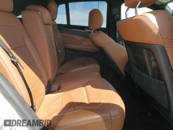 ✅ 2018 Mercedes-Benz GLE 43 AMG • VIN: 4JGED6EB9JA101584 • Lot: 70526635. Wystawiony na Copart z przebiegiem 57 880 mil. Bezpłatny archiwum sprzedaży aukcyjnych z USA i szczegółowy raport historii pojazdu na DreamBid. Zdjęcie 10.