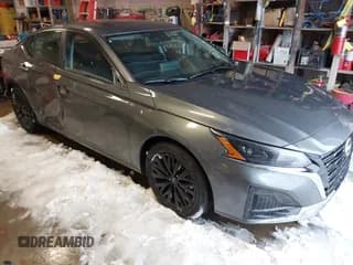 ✅ 2025 Nissan Altima SV • VIN: 1N4BL4DV3SN407934 • Лот: 43819963. Опубликован ранее на IAAI с пробегом 5 465 миль. Бесплатный доступ к архиву аукционных продаж из США и подробный отчёт об истории автомобиля на DreamBid. Изображение 1.