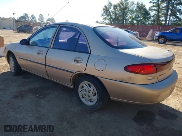 ✅ 1998 Ford Escort • VIN: 1FALP10P9WW106311 • Lot: 43613665. Listed on IAAI with 159,878 mi. Free auction sales archive from the USA and detailed vehicle history report at DreamBid. Image 3.