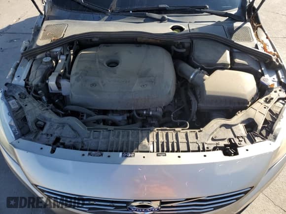 ✅ 2015 Volvo V60 T5 Drive-E Premier • VIN: YV140MEK3F1267861 • Лот: 63251845. Опубликован ранее на Copart с пробегом 119 590 миль. Бесплатный доступ к архиву аукционных продаж из США и подробный отчёт об истории автомобиля на DreamBid. Изображение 11.