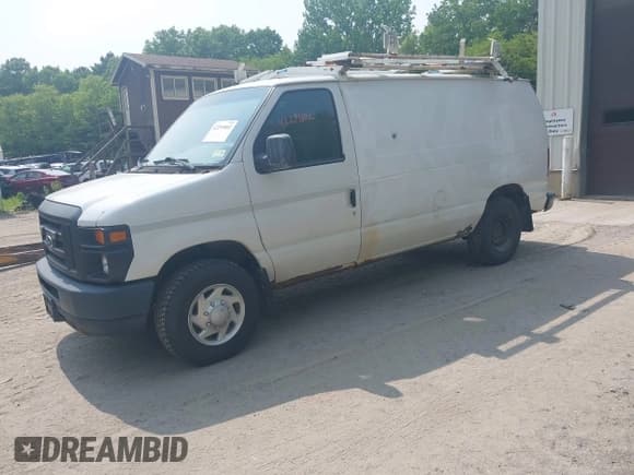 ✅ 2014 Ford Econoline Cargo Commercial • VIN: 1FTNE2ELXEDB13847 • Lot: 42293802. Listed on IAAI with 139,105 mi. Free auction sales archive from the USA and detailed vehicle history report at DreamBid. Image 2.