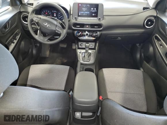 ✅ 2023 Hyundai Kona SE • VIN: KM8K22AB8PU025225 • Лот: 64410674. Опубликован ранее на Copart с пробегом 20 119 миль. Бесплатный доступ к архиву аукционных продаж из США и подробный отчёт об истории автомобиля на DreamBid. Изображение 8.