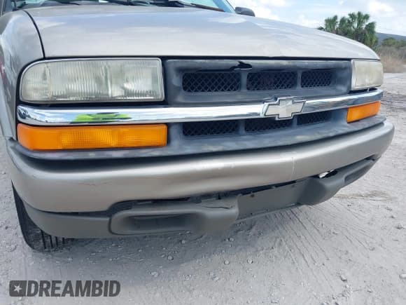 ✅ 2000 Chevrolet S-10 LS • VIN: 1GCCS1942YK156897 • Лот: 41709047. Опубликован ранее на IAAI с пробегом 131 331 миль. Бесплатный доступ к архиву аукционных продаж из США и подробный отчёт об истории автомобиля на DreamBid. Изображение 12.