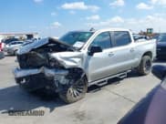 ✅ 2021 Chevrolet Silverado 1500 RST • VIN: 3GCUYEED3MG242351 • Lot: 43555641. Wystawiony na IAAI z przebiegiem 65 009 mil. Bezpłatny archiwum sprzedaży aukcyjnych z USA i szczegółowy raport historii pojazdu na DreamBid. Zdjęcie 2.