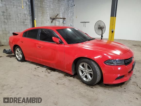 ✅ 2017 Dodge Charger SE • VIN: 2C3CDXBG7HH518591 • Лот: 72079605. Опубликован ранее на Copart с пробегом 113 175 миль. Бесплатный доступ к архиву аукционных продаж из США и подробный отчёт об истории автомобиля на DreamBid. Изображение 4.