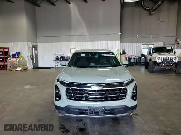 ✅ 2025 Chevrolet Equinox AWD LT • VIN: 3GNAXPEG0SL134406 • Lot: 64612115. Wystawiony na Copart z przebiegiem 12 141 mil. Bezpłatny archiwum sprzedaży aukcyjnych z USA i szczegółowy raport historii pojazdu na DreamBid. Zdjęcie 14.