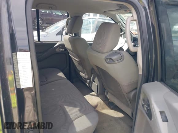 ✅ 2013 Nissan Frontier SV • VIN: 1N6AD0EV4DN719593 • Lot: 42970643. Listed on IAAI with 179,622 mi. Free auction sales archive from the USA and detailed vehicle history report at DreamBid. Image 8.