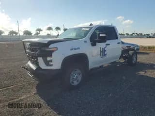 ✅ 2020 Chevrolet Silverado 2500HD Work Truck • VIN: 1GB2WLE74LF275830 • Lot: 67990505. Wystawiony na Copart z przebiegiem 130 786 mil. Bezpłatny archiwum sprzedaży aukcyjnych z USA i szczegółowy raport historii pojazdu na DreamBid. Zdjęcie 1.