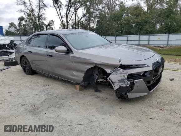 ✅ 2024 BMW 7 Series 740i xDrive • VIN: WBA33EH05RCS19146 • Lot: 45512345. Listed on Copart with 22,825 mi. Free auction sales archive from the USA and detailed vehicle history report at DreamBid. Image 4.