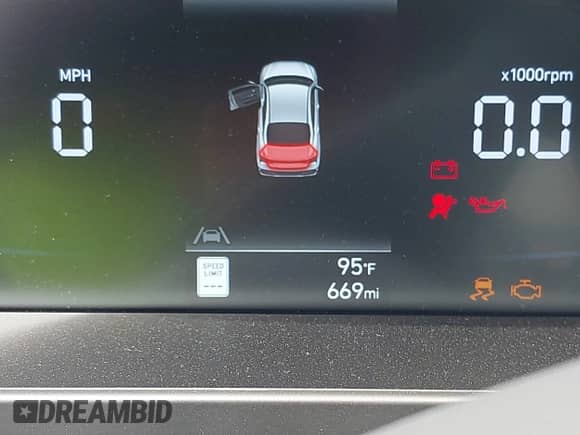 2025 Hyundai Elantra SEL Sport with VIN KMHLM4DG6SU027114, listed as a IAAI auction lot 43040575 with 669 mi miles and . Bid and sale history available at DreamBid. Image 15.