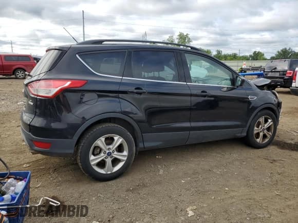 ✅ 2016 Ford Escape SE • VIN: 1FMCU0GX1GUB35328 • Lot: 62343395. Wystawiony na Copart z przebiegiem 127 709 mil. Bezpłatny archiwum sprzedaży aukcyjnych z USA i szczegółowy raport historii pojazdu na DreamBid. Zdjęcie 3.