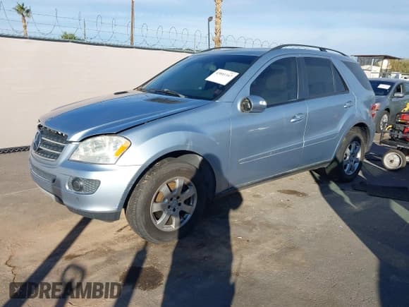 ✅ 2007 Mercedes-Benz M 350 • VIN: 4JGBB86E57A204426 • Lot: 43841167. Listed on IAAI with 198,541 mi. Free auction sales archive from the USA and detailed vehicle history report at DreamBid. Image 2.