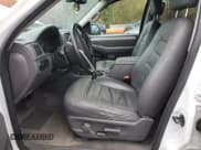 ✅ 2003 Ford Explorer XLT • VIN: 1FMDU73W53ZB15719 • Lot: 91063935. Wystawiony na Copart z przebiegiem 169 419 mil. Bezpłatny archiwum sprzedaży aukcyjnych z USA i szczegółowy raport historii pojazdu na DreamBid. Zdjęcie 7.