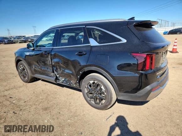 ✅ 2025 Kia Sorento S • VIN: 5XYRL4JC2SG388408 • Lot: 82745065. Listed on Copart with 10,852 mi. Free auction sales archive from the USA and detailed vehicle history report at DreamBid. Image 2.