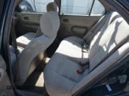 ✅ 1997 Geo Prizm LSi • VIN: 1Y1SK5266VZ410043 • Lot: 42490003. Wystawiony na IAAI z przebiegiem 143 496 mil. Bezpłatny archiwum sprzedaży aukcyjnych z USA i szczegółowy raport historii pojazdu na DreamBid. Zdjęcie 8.