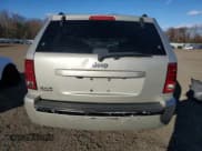 ✅ 2010 Jeep Grand Cherokee Laredo • VIN: 1J4PR4GKXAC117436 • Lot: 92448015. Wystawiony na Copart z przebiegiem 185 967 mil. Bezpłatny archiwum sprzedaży aukcyjnych z USA i szczegółowy raport historii pojazdu na DreamBid. Zdjęcie 6.