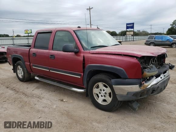 ✅ 2005 Chevrolet Silverado 1500 Z71 • VIN: 2GCEK13T151137889 • Лот: 76465784. Опубликован ранее на Copart с пробегом 303 991 миль. Бесплатный доступ к архиву аукционных продаж из США и подробный отчёт об истории автомобиля на DreamBid. Изображение 4.