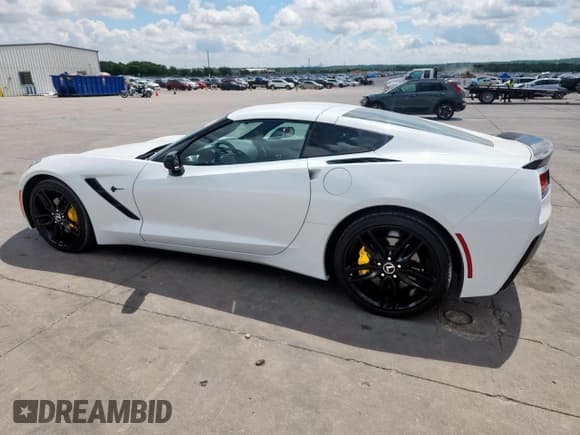 ✅ 2015 Chevrolet Corvette 1LT • VIN: 1G1YB2D75F5103774 • Lot: 62449305. Wystawiony na Copart z przebiegiem 93 891 mil. Bezpłatny archiwum sprzedaży aukcyjnych z USA i szczegółowy raport historii pojazdu na DreamBid. Zdjęcie 2.