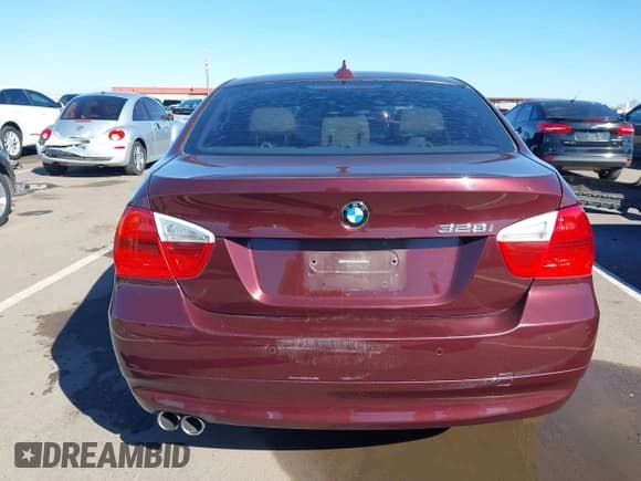 ✅ 2008 BMW 3 Series 328i • VIN: WBAVA37518NL45927 • Лот: 43469413. Опубликован ранее на IAAI с пробегом 175 142 миль. Бесплатный доступ к архиву аукционных продаж из США и подробный отчёт об истории автомобиля на DreamBid. Изображение 16.