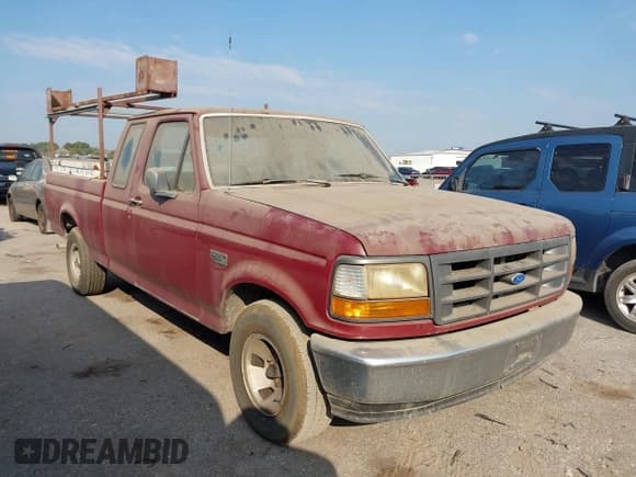 ✅ 1993 Ford F-150 S • VIN: 1FTEX15Y4PKB52545 • Lot: 43361131. Wystawiony na IAAI z przebiegiem 189 484 mil. Bezpłatny archiwum sprzedaży aukcyjnych z USA i szczegółowy raport historii pojazdu na DreamBid. Zdjęcie 1.