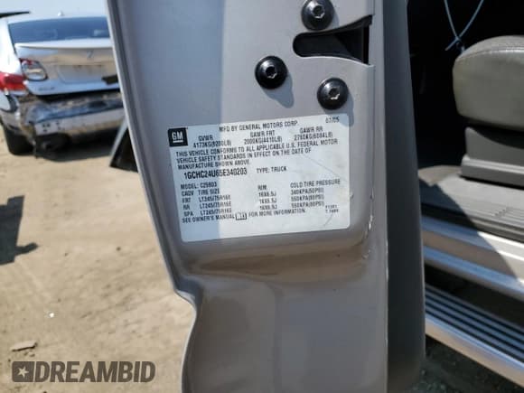 ✅ 2005 Chevrolet Silverado 2500HD Work Truck • VIN: 1GCHC24U65E340203 • Лот: 66606975. Опубликован ранее на Copart с пробегом 238 963 миль. Бесплатный доступ к архиву аукционных продаж из США и подробный отчёт об истории автомобиля на DreamBid. Изображение 12.