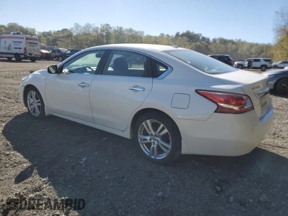 ✅ 2013 Nissan Altima S • VIN: 1N4BL3AP8DC121009 • Lot: 86125085. Listed on Copart with 220,566 mi. Free auction sales archive from the USA and detailed vehicle history report at DreamBid. Image 2.