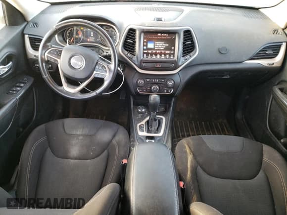 ✅ 2016 Jeep Cherokee Latitude • VIN: 1C4PJMCSXGW182863 • Lot: 86530065. Wystawiony na Copart z przebiegiem 272 103 mil. Bezpłatny archiwum sprzedaży aukcyjnych z USA i szczegółowy raport historii pojazdu na DreamBid. Zdjęcie 8.