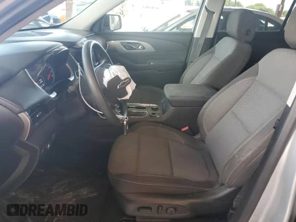 2020 Chevrolet Traverse LS z VIN 1GNERLKW2LJ261358, wystawiony jako Copart lot #77149434 z przebiegiem 49 183 mil mil oraz Nie do naprawy • Non repairable. Historia ofert i sprzedaży dostępna na DreamBid. Obrazek 7.