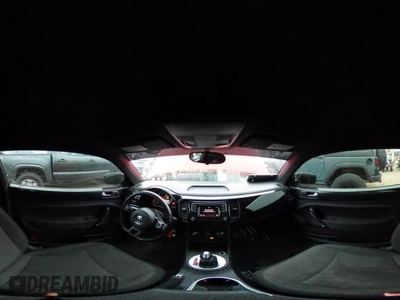 ✅ 2018 Volkswagen Beetle S • VIN: 3VWFD7AT1JM710312 • Лот: 43802565. Опубликован ранее на IAAI с пробегом 154 581 миль. Бесплатный доступ к архиву аукционных продаж из США и подробный отчёт об истории автомобиля на DreamBid. Изображение 18.