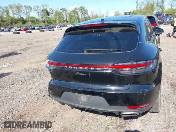 ✅ 2020 Porsche Macan • VIN: WP1AA2A54LLB12809 • Lot: 42189574. Wystawiony na IAAI z przebiegiem 27 585 mil. Bezpłatny archiwum sprzedaży aukcyjnych z USA i szczegółowy raport historii pojazdu na DreamBid. Zdjęcie 16.