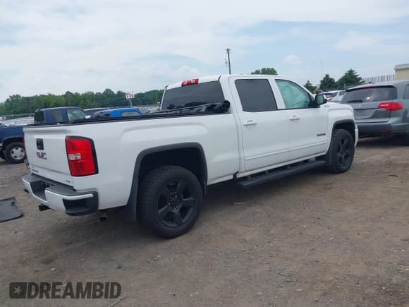 ✅ 2017 GMC Sierra 1500 SLE • VIN: 3GTU2MEC7HG142696 • Lot: 42700748. Listed on IAAI with 132,091 mi. Free auction sales archive from the USA and detailed vehicle history report at DreamBid. Image 4.
