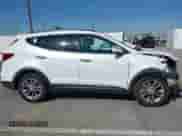 2017 Hyundai Santa Fe 2.0T z VIN 5XYZU4LA5HG484194, wystawiony jako IAAI lot #43485419 z przebiegiem 152 152 mil mil oraz . Historia ofert i sprzedaży dostępna na DreamBid. Obrazek 14.
