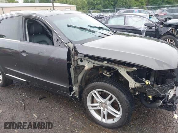 ✅ 2014 Audi Q5 Premium Plus • VIN: WA1CMAFP6EA100210 • Lot: 42347481. Listed on IAAI with 115,117 mi. Free auction sales archive from the USA and detailed vehicle history report at DreamBid. Image 19.